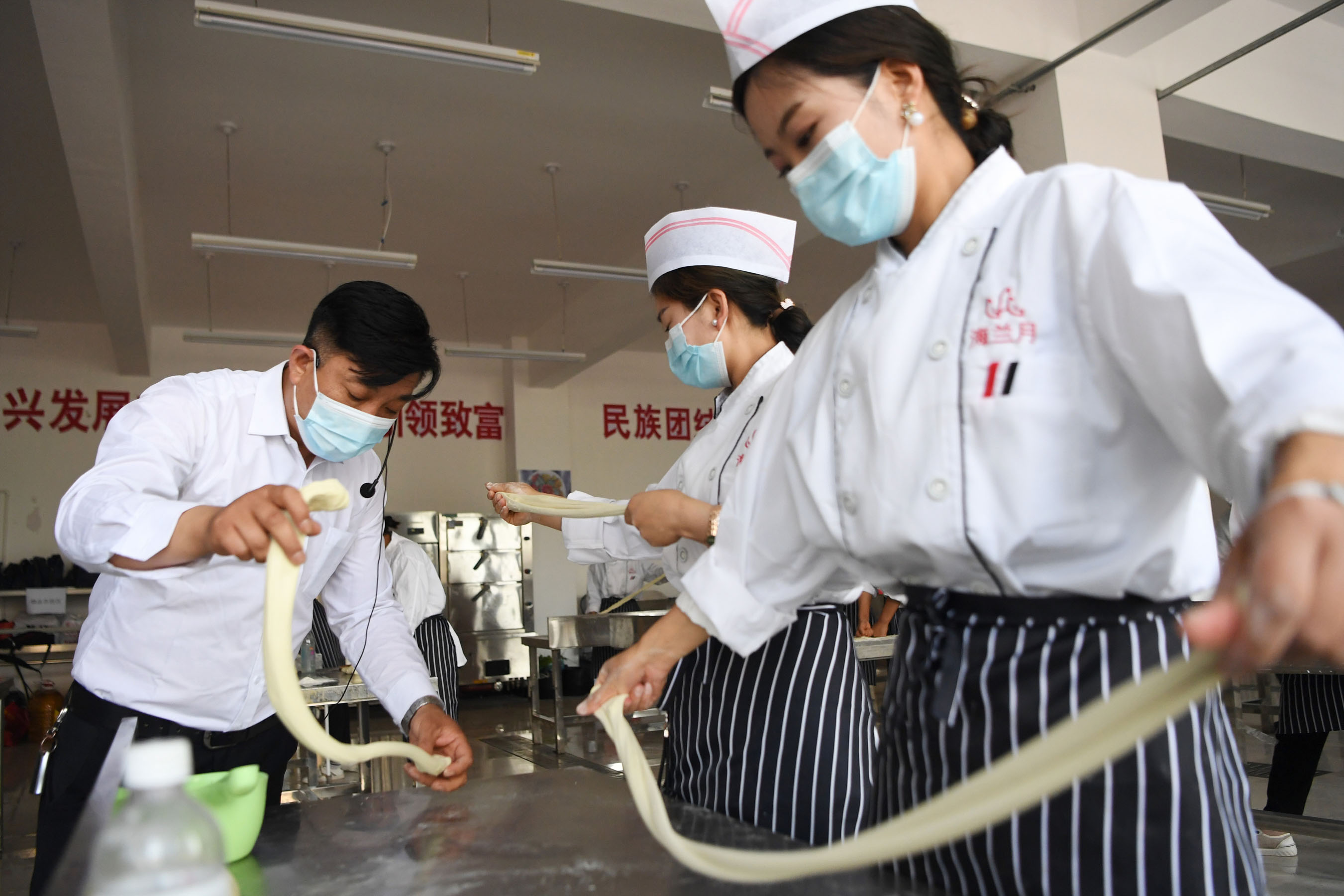 &ldquo;保特色&rdquo;與&ldquo;重規(guī)范&rdquo;可否兼得？