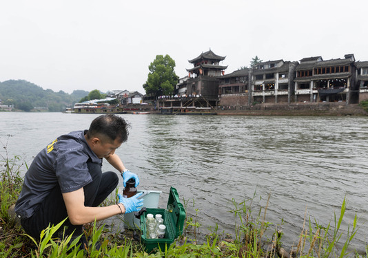 治污重拳高懸　排污隱患仍存&mdash;&mdash;治理地下水污染亟須提高源頭防治能力