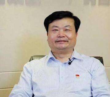 廣藥集團(tuán)董事長李楚源：讓中藥時(shí)尚化，讓時(shí)尚中藥化
